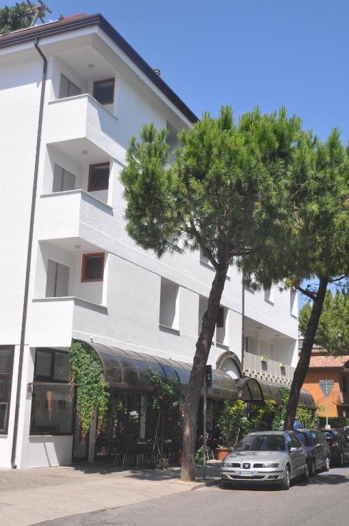 Hotel Villa Candia リニャーノ・サッビアドーロ エクステリア 写真